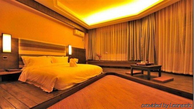 Forest City Resort Hotel Хайкоу Номер фото